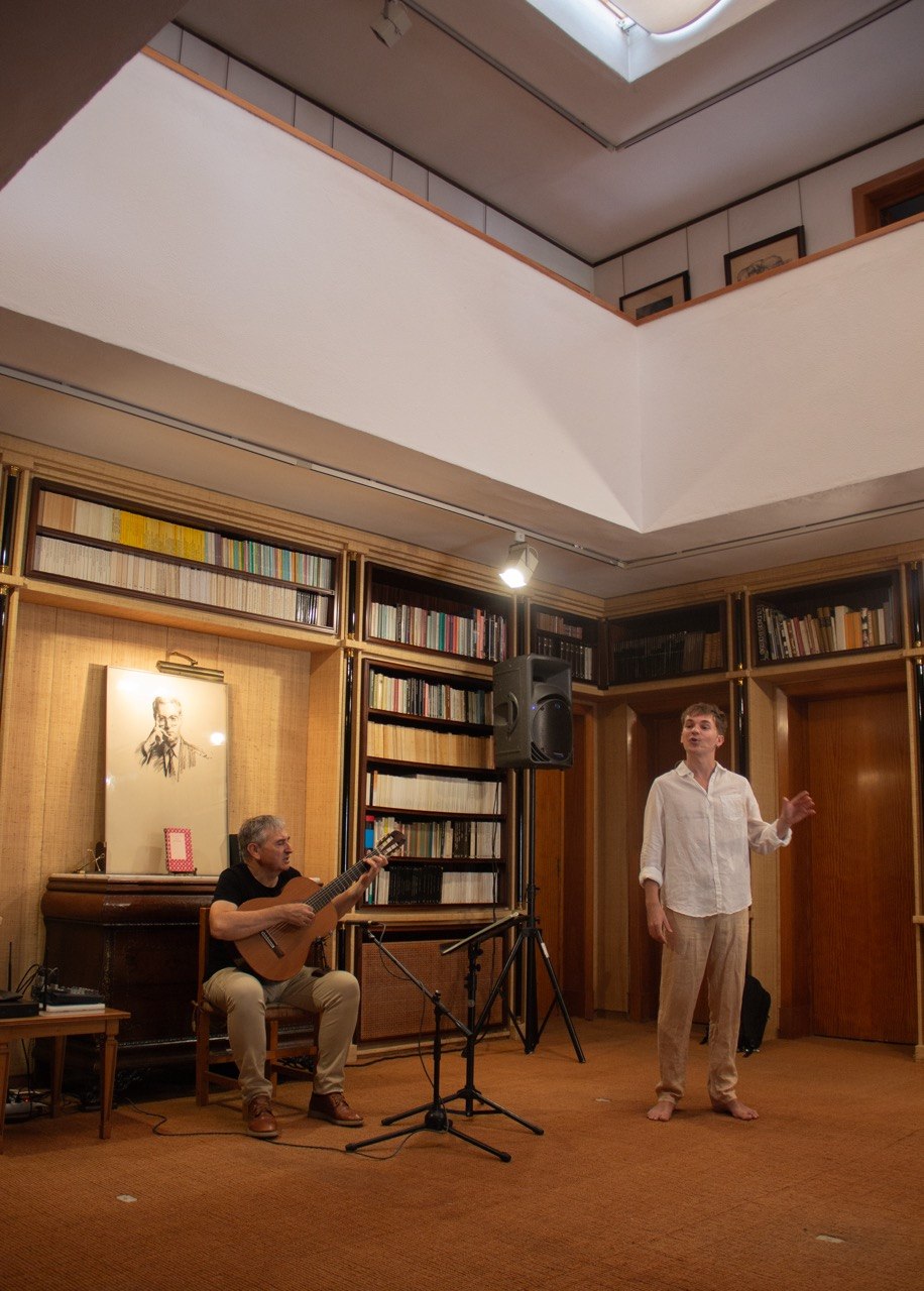VI Cicle Poesia a S'Agrícola  Recital de poesía : Camí de MÀR: El pis de la Badia